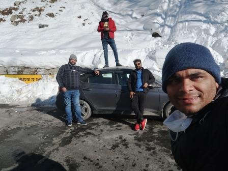 snow capped solang valley