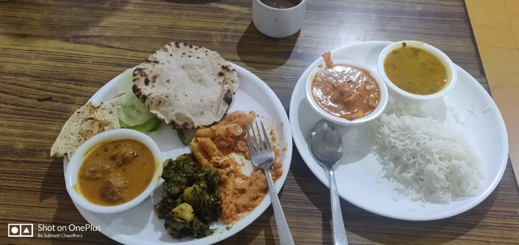 dinner inside dhikala zone